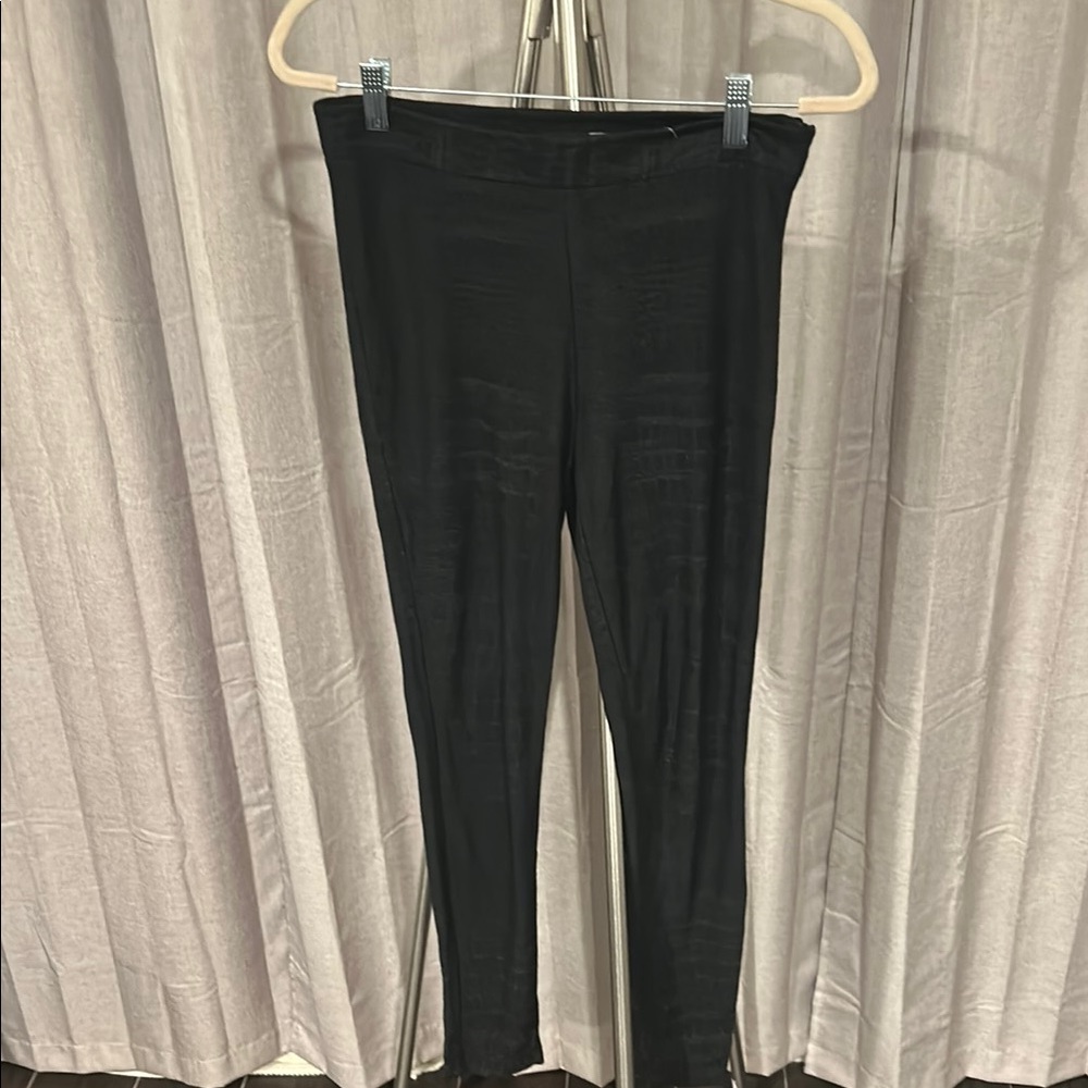Karen Millen Black Textured Leggings size 4. 
In great condition.